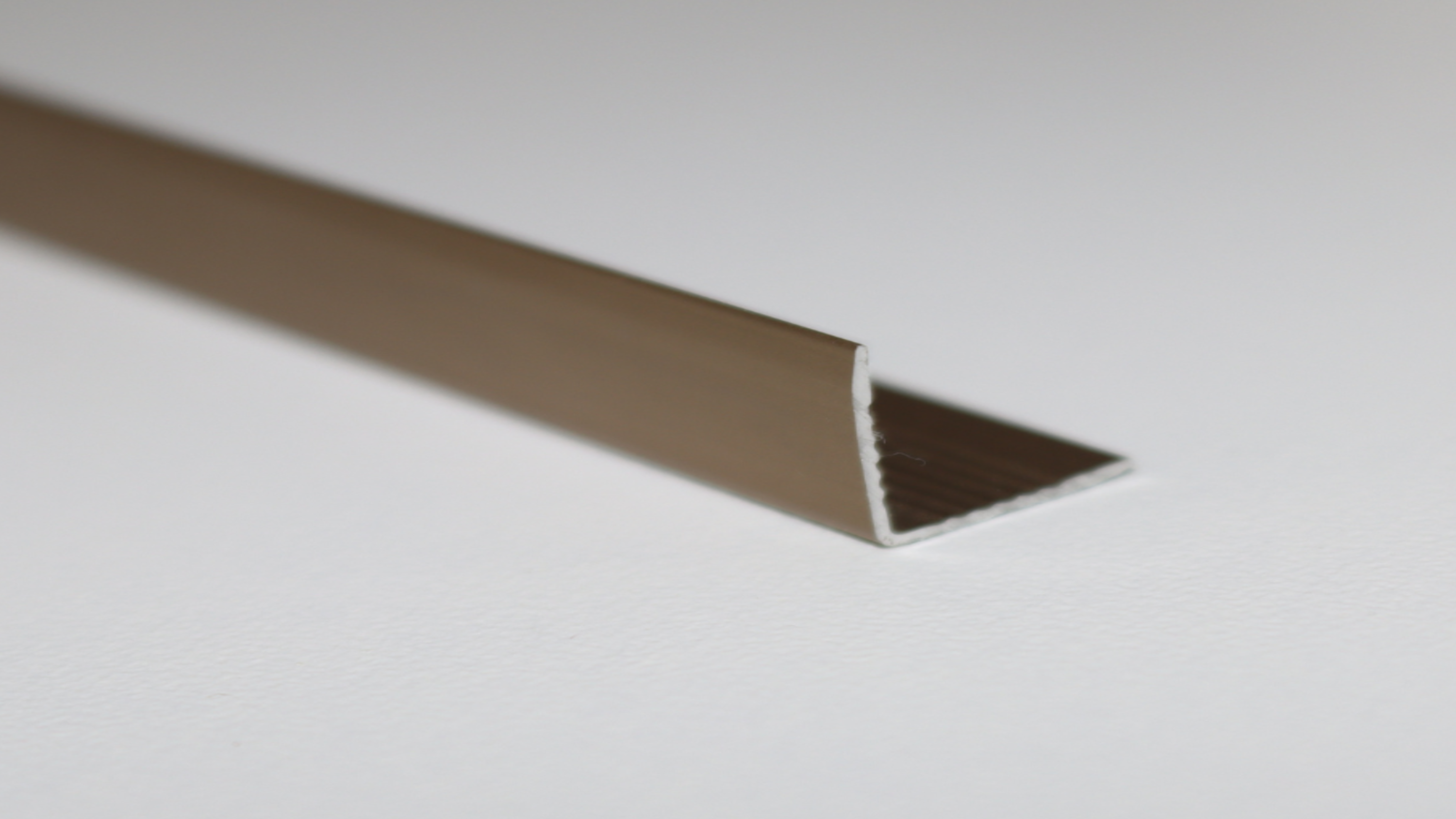 External Corner 90° Trim - 10mm Profile