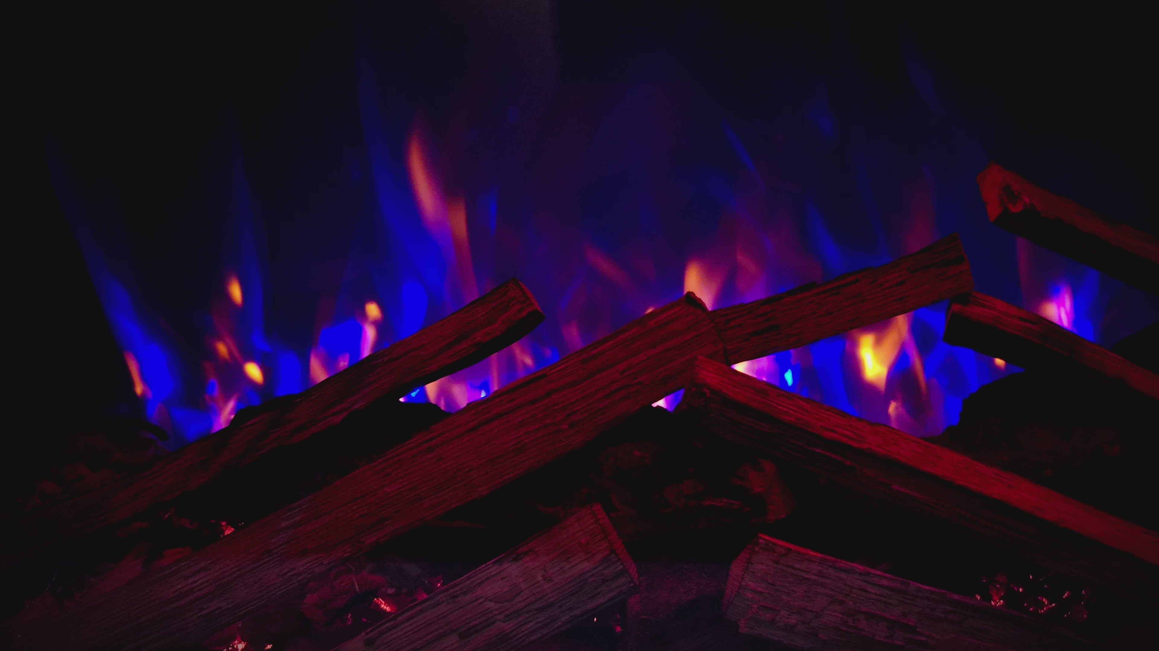 Load video: Panoramic 3DP 700 Electric Fire